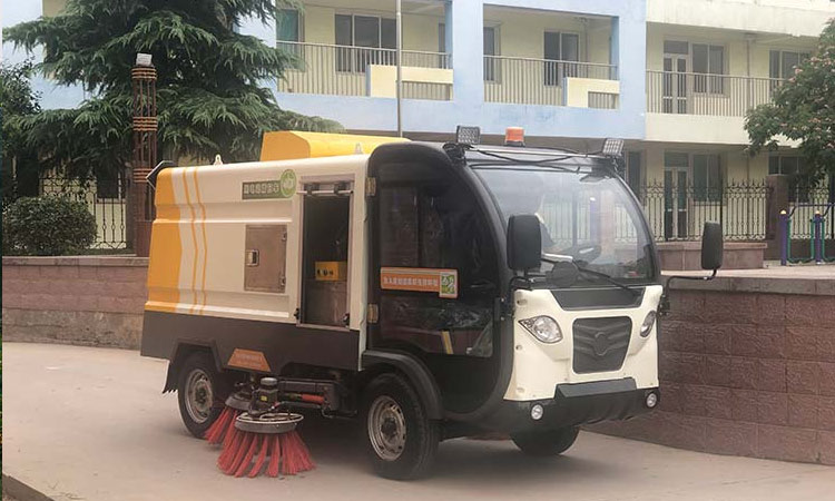 人行道輔道純電動洗掃車，環衛電動洗掃車介紹