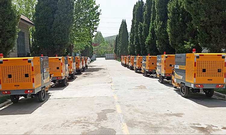 可上牌多功能高壓沖洗車準備裝車