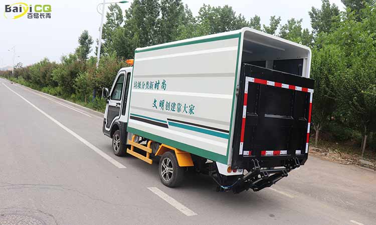 電動八桶四分類垃圾駁運車