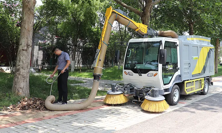 吸樹葉機器