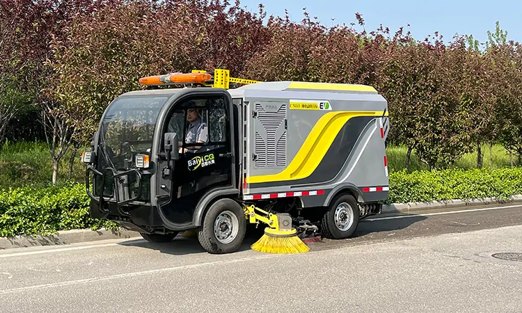 小型電動(dòng)洗掃車(chē)