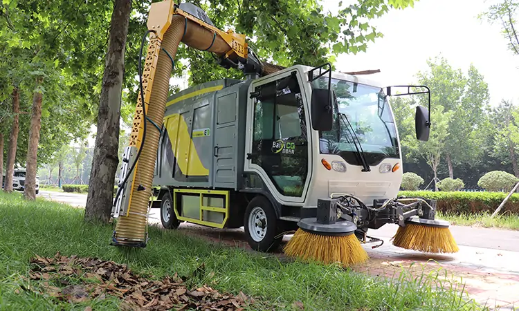 純電動(dòng)樹葉收集車