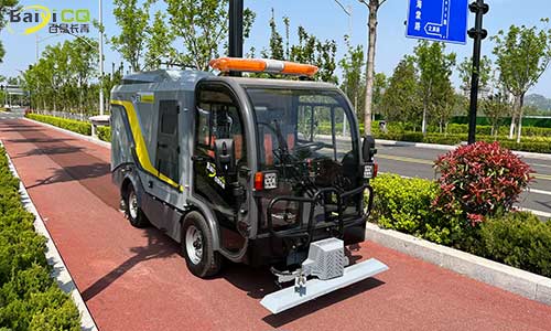 道路污染清除車深層次路面清潔，路面養護車