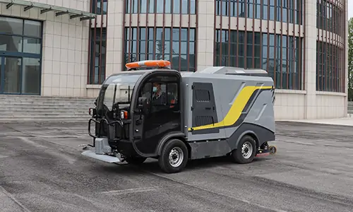 道路污染清除車，深度清潔城市三級道路【輔道、人行道】還原路面本色！