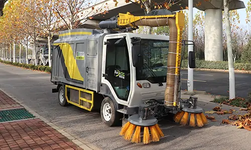 純電動(dòng)多功能樹葉收集車--市政園林落葉清掃，低噪音，零排放！