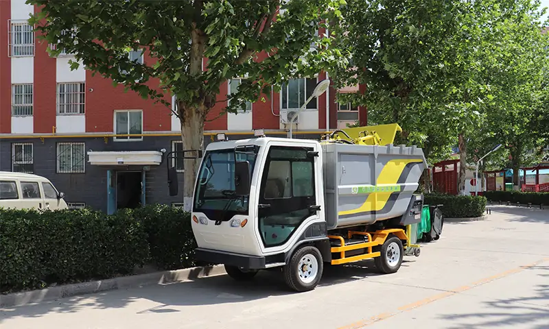 忘了汽油版本環(huán)衛(wèi)車吧！這款純電動后裝式垃圾清運車，可解決眾多垃圾轉(zhuǎn)運難題！