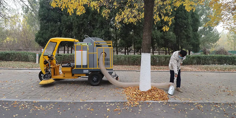 三輪樹葉收集車_多功能樹葉收集車_吸樹葉的機器_掃樹葉神器