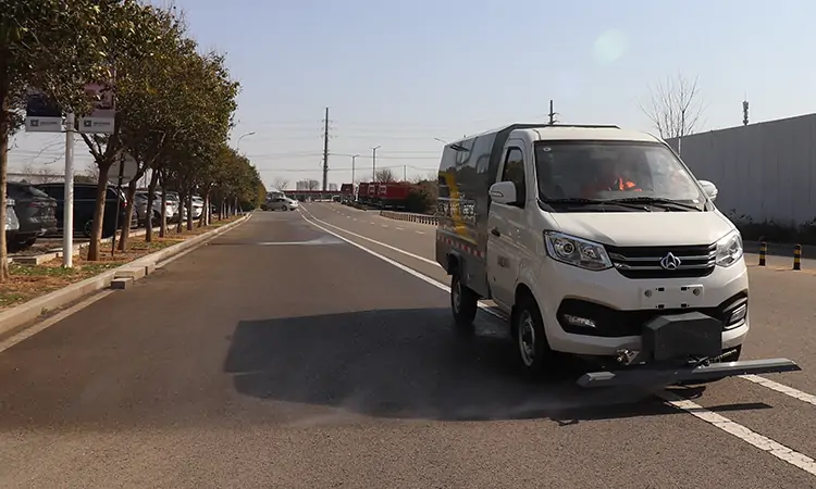 新能源道路養護車BY-C2700