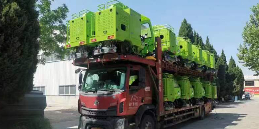 純電動三輪樹葉收集車_多功能樹葉收集車_吸樹葉的機器_掃樹葉神器