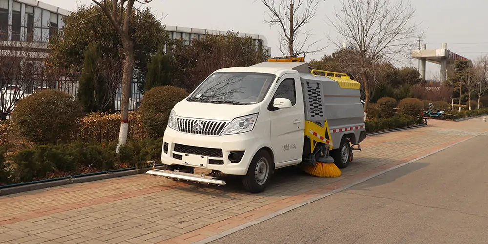 電動(dòng)洗掃車 純電動(dòng)洗掃車 小型電動(dòng)洗掃車 電動(dòng)小型洗掃車 小型電動(dòng)環(huán)衛(wèi)洗掃車 小型電動(dòng)洗掃一體車