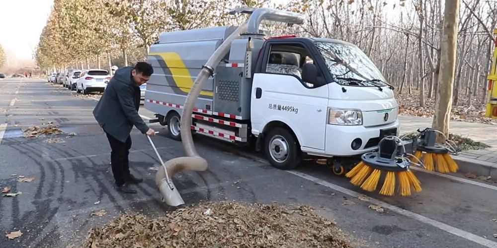 樹(shù)葉收集車(chē) 多功能樹(shù)葉收集車(chē) 吸樹(shù)葉的機(jī)器 新型樹(shù)葉收集車(chē) 電動(dòng)樹(shù)葉專(zhuān)用收集車(chē)