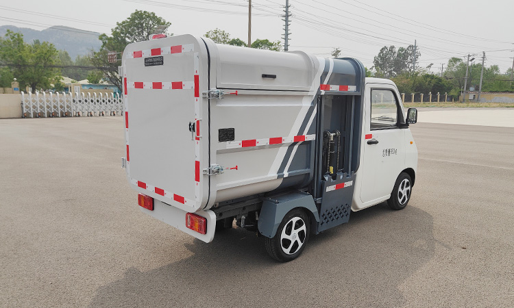 新能源自裝卸式垃圾車BY-LC1000操作環境