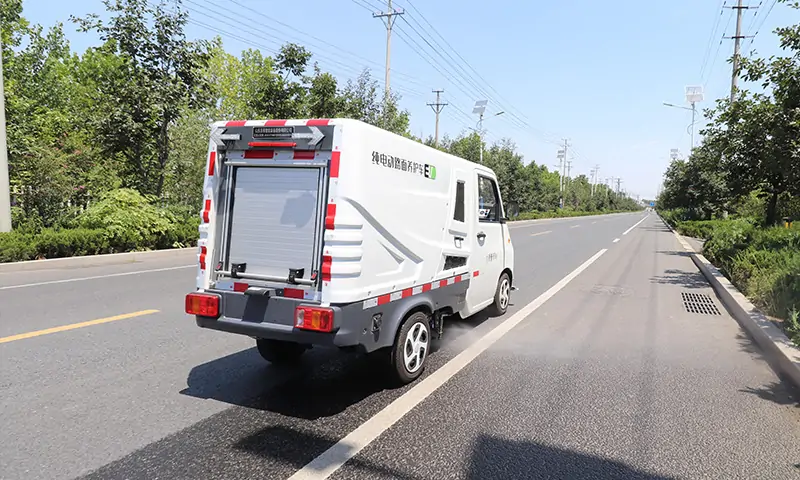 新能源多功能高壓清洗車：高效清潔，環(huán)保便捷